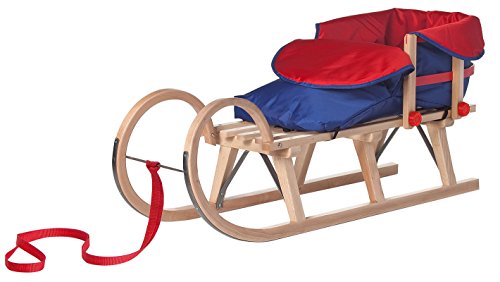Rückenlehne und Wärmesack als Zubehör eines Holzschlittens