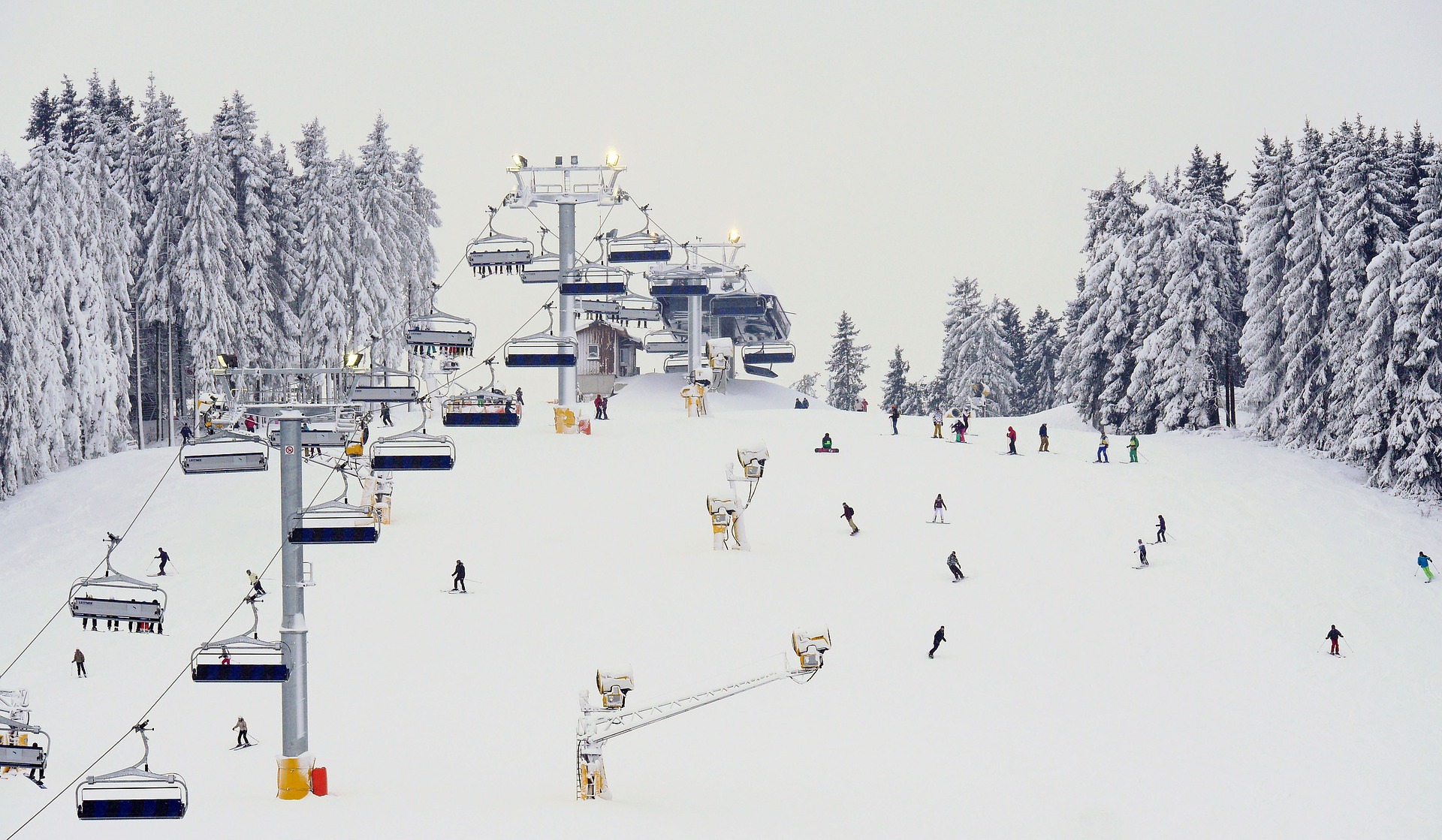Rodeln im Sauerland auf dem Bremberg bei Winterberg